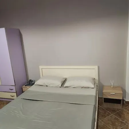 Cozy Appartment In Tirana Exterior photo